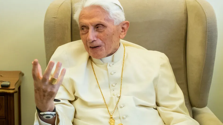 Benoît XVI s’exprime sur la pédophilie dans l’Église et choque