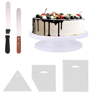 Le Plateau Tournant Indispensable Pour Decorer Des Gateaux