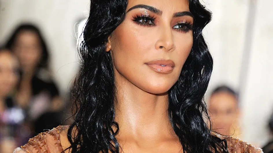 Kim Kardashian, sa taille ultra fine fait réagir les internautes