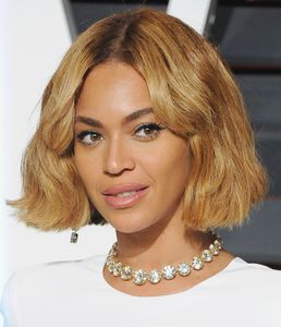 Beyonce Change De Couleur De Cheveux Et Cree Une Nouvelle Tendance