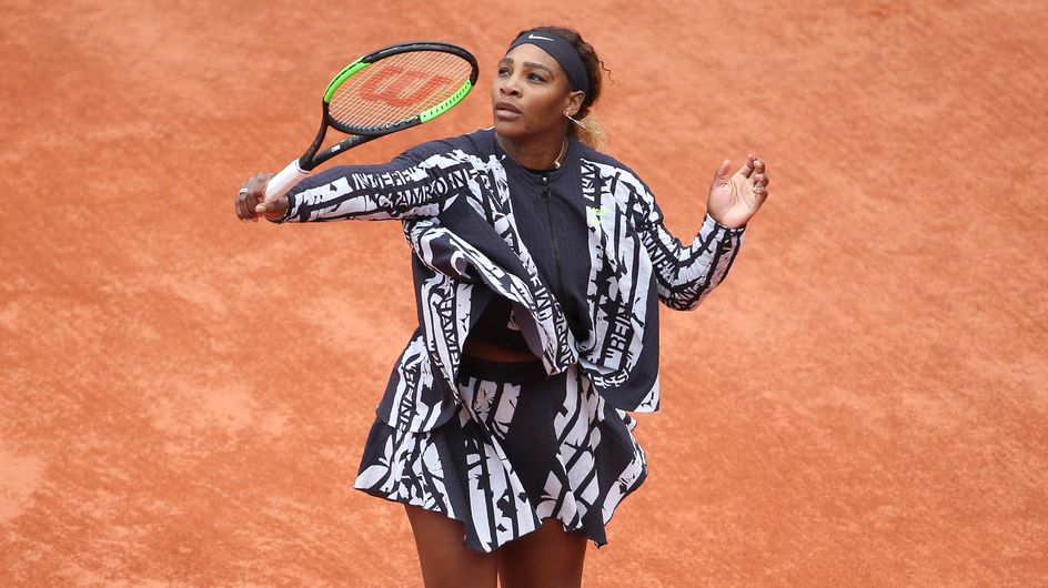 Avec Cette Tenue Serena Williams Bouscule A Nouveau Les Codes