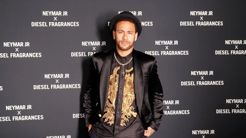 Le footballeur Neymar accusé de viol, il se défend sur Instagram