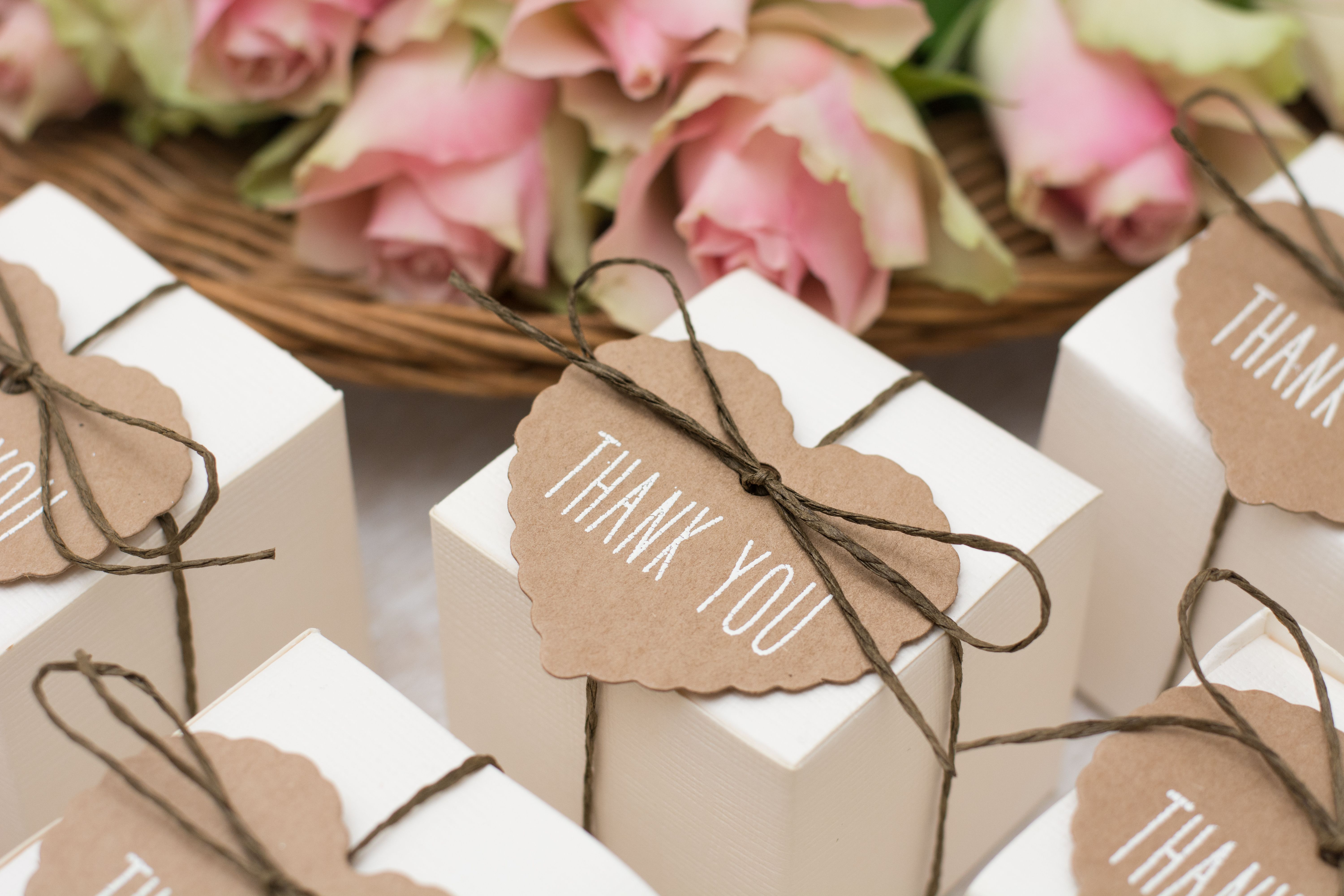 Petite boîte pour des petits cadeaux à offrir à un mariage