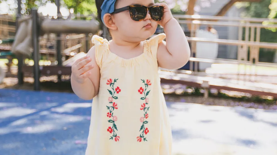 Sommerhitze: So schützt du dein Baby an heißen Tagen