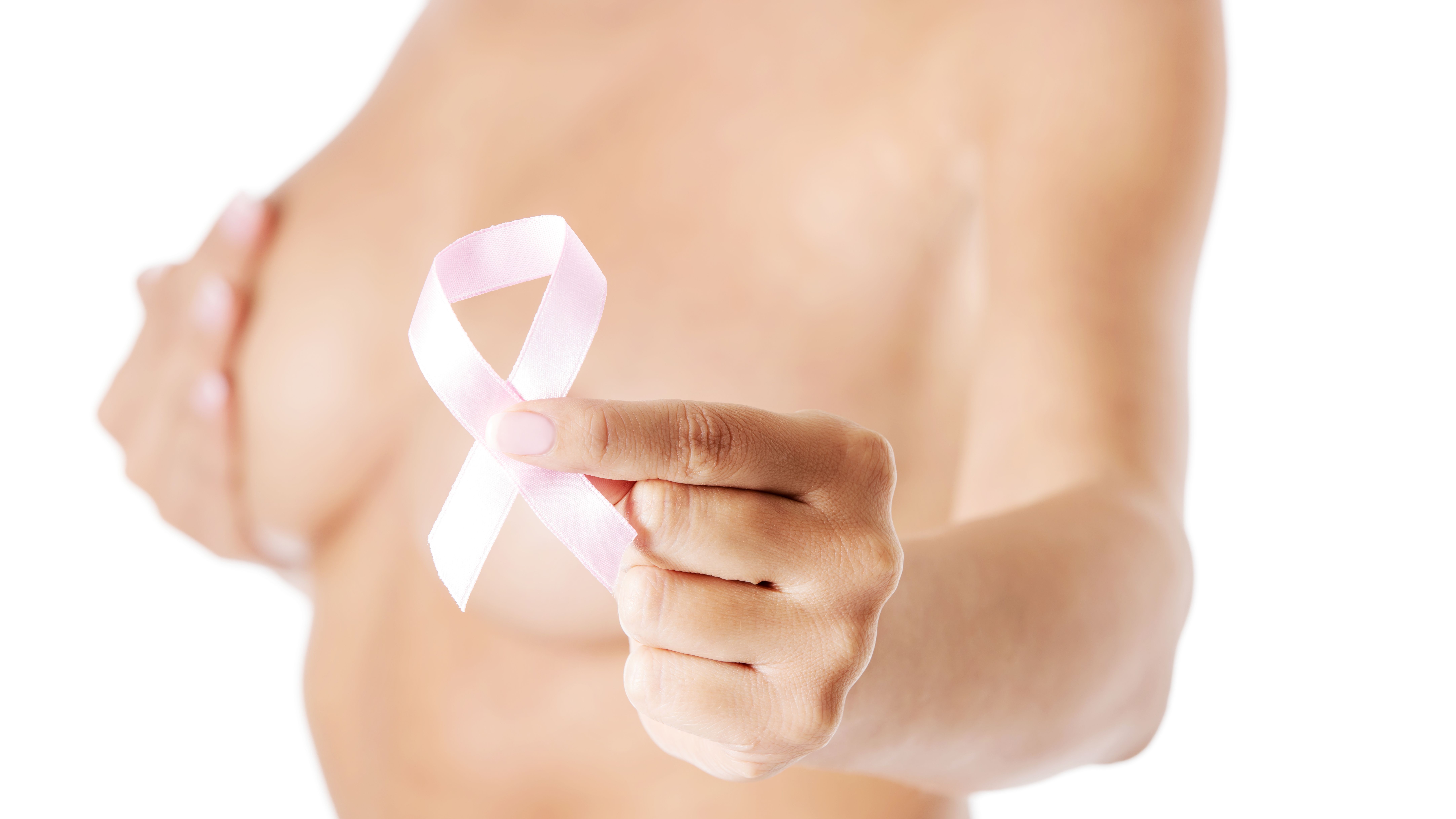 Cancer du sein : un massage vigoureux des seins pour prévenir l'apparition  de la maladie ? - Terrafemina