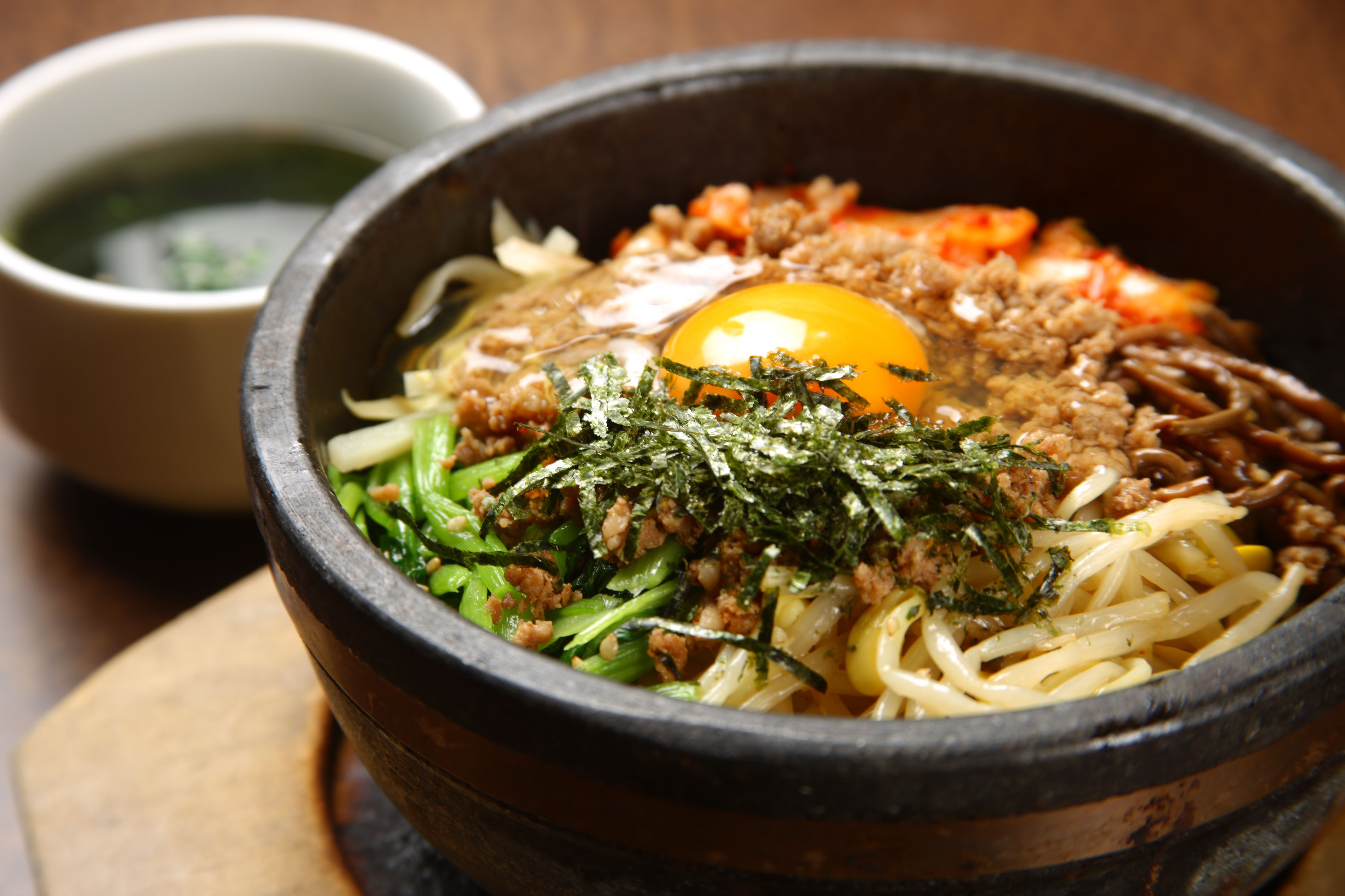 Soupe piquante aux nouilles UDON - Inspiration coréenne - Le Riz Jaune 