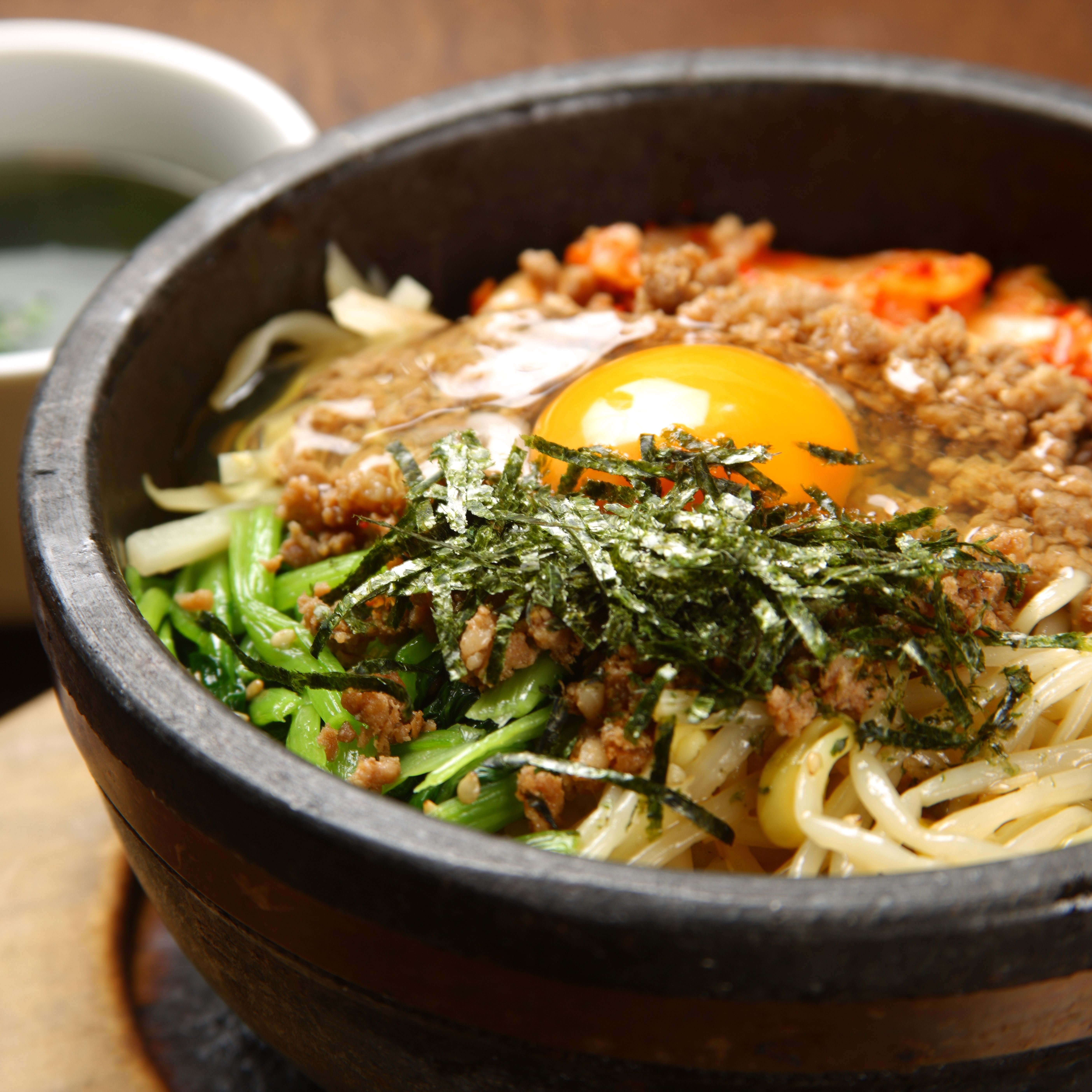 Recette facile de nouilles épicées à la coréenne, udon gochujang