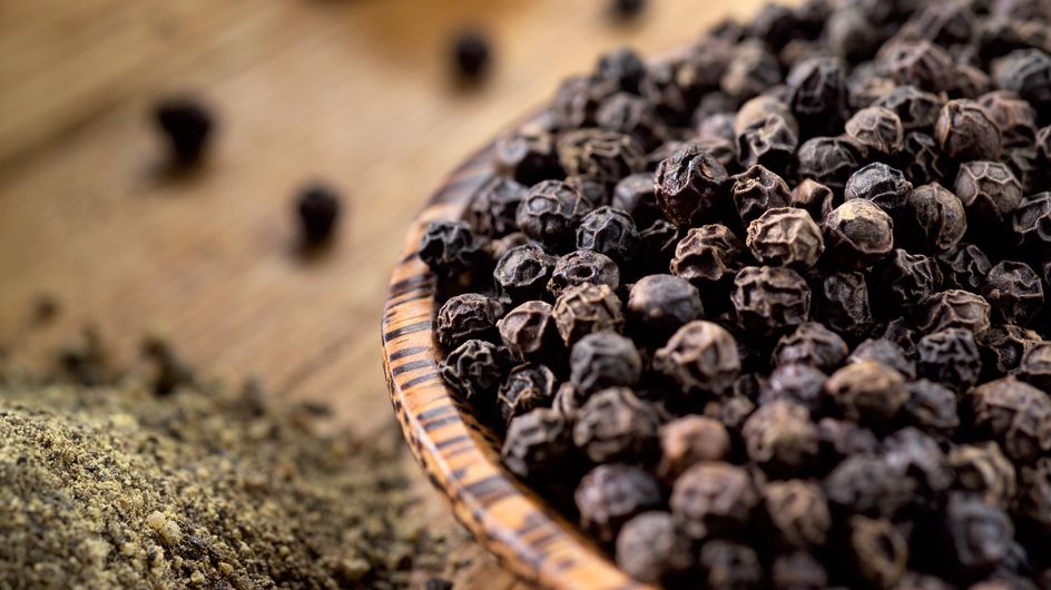 Tout savoir sur le poivre (variétés, conservation, utilisation)
