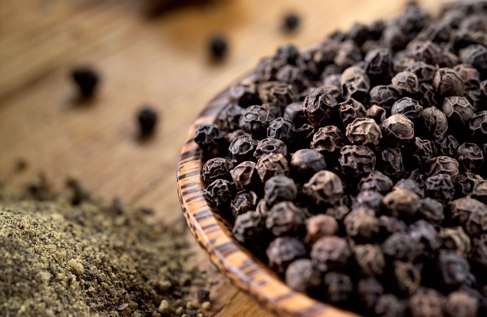 Tout savoir sur le poivre (variétés, conservation, utilisation)