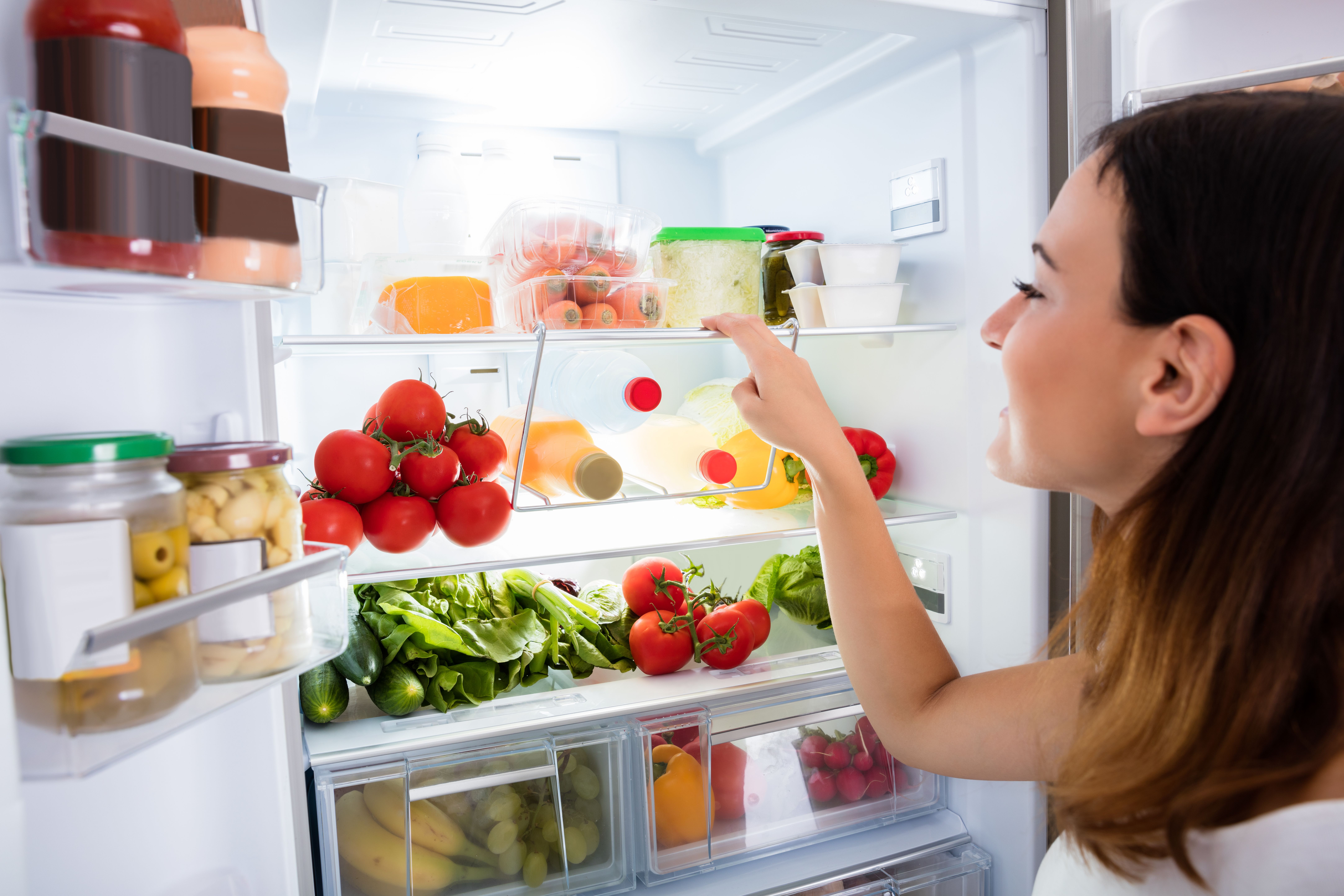 Organiser son frigo pour garder ses aliments longtemps.