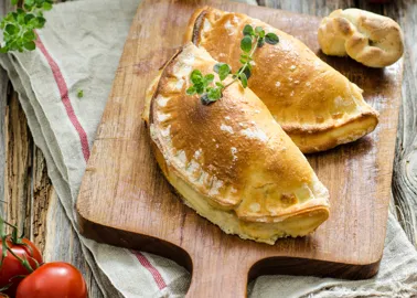 Sin ideas para cenar Prueba esta receta de calzone de verduras