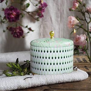 Vela perfumada de cera blanca de Jolíe Muse