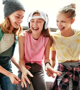 Mini looks para la vuelta al cole: 10 claves para elegir su fondo de armario