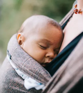 ¿Conoces los beneficios de los portabebés ergonómicos?