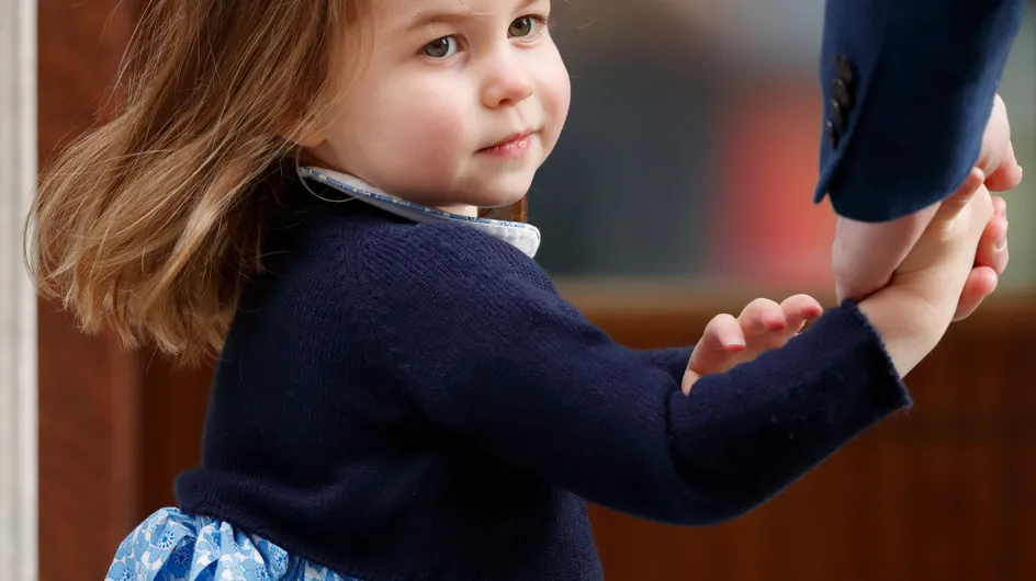 Princesse Charlotte rentre à l'école avec un cartable déjà bien chargé !