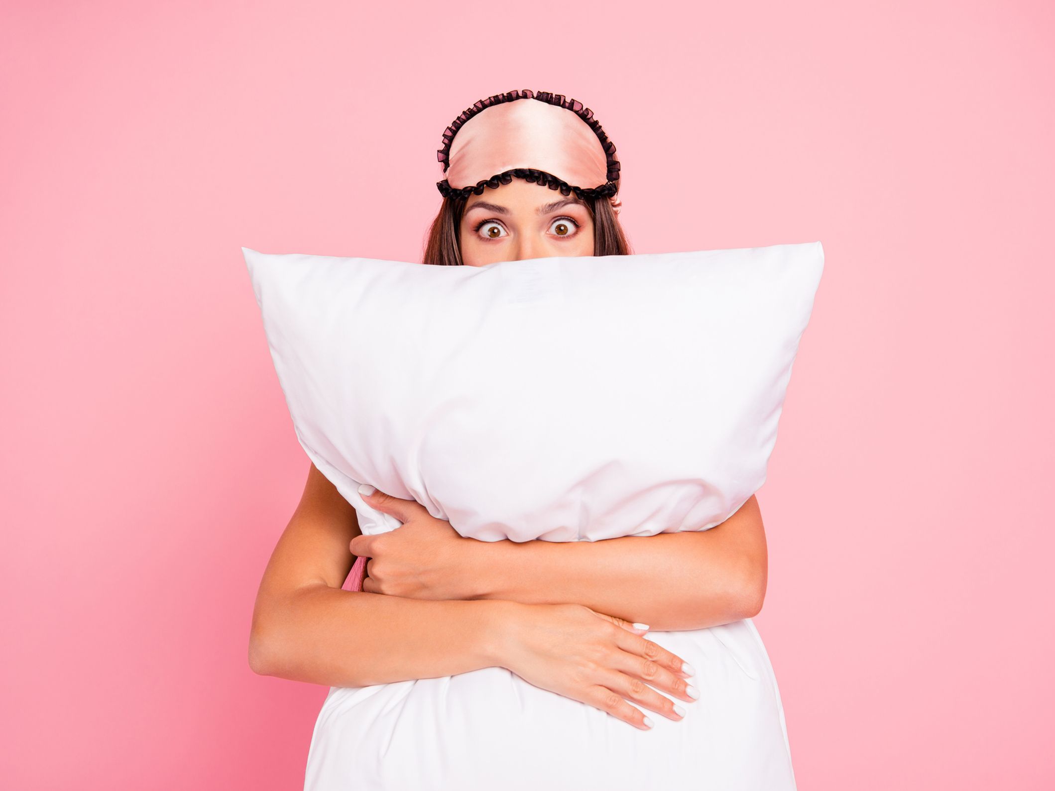 5 razones para dormir sobre una funda de almohada de seda