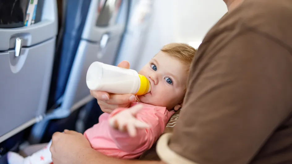 Une compagnie aérienne vous signale si un bébé va voyager à vos côtés
