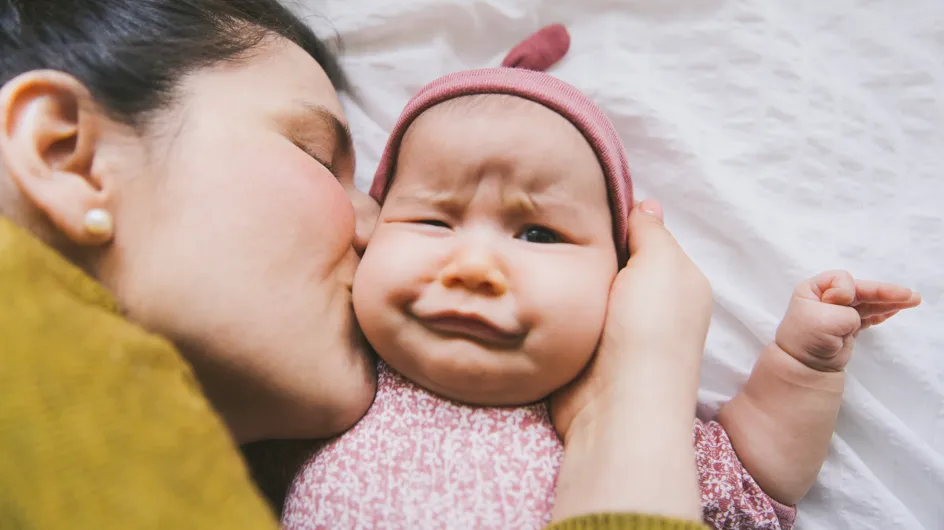 Doit-on arrêter d'embrasser les bébés ? Une maman donne l'alerte !
