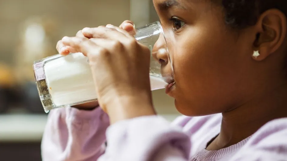¿Sabes qué tipo de leche dar a tu hijo después de que cumpla un año?