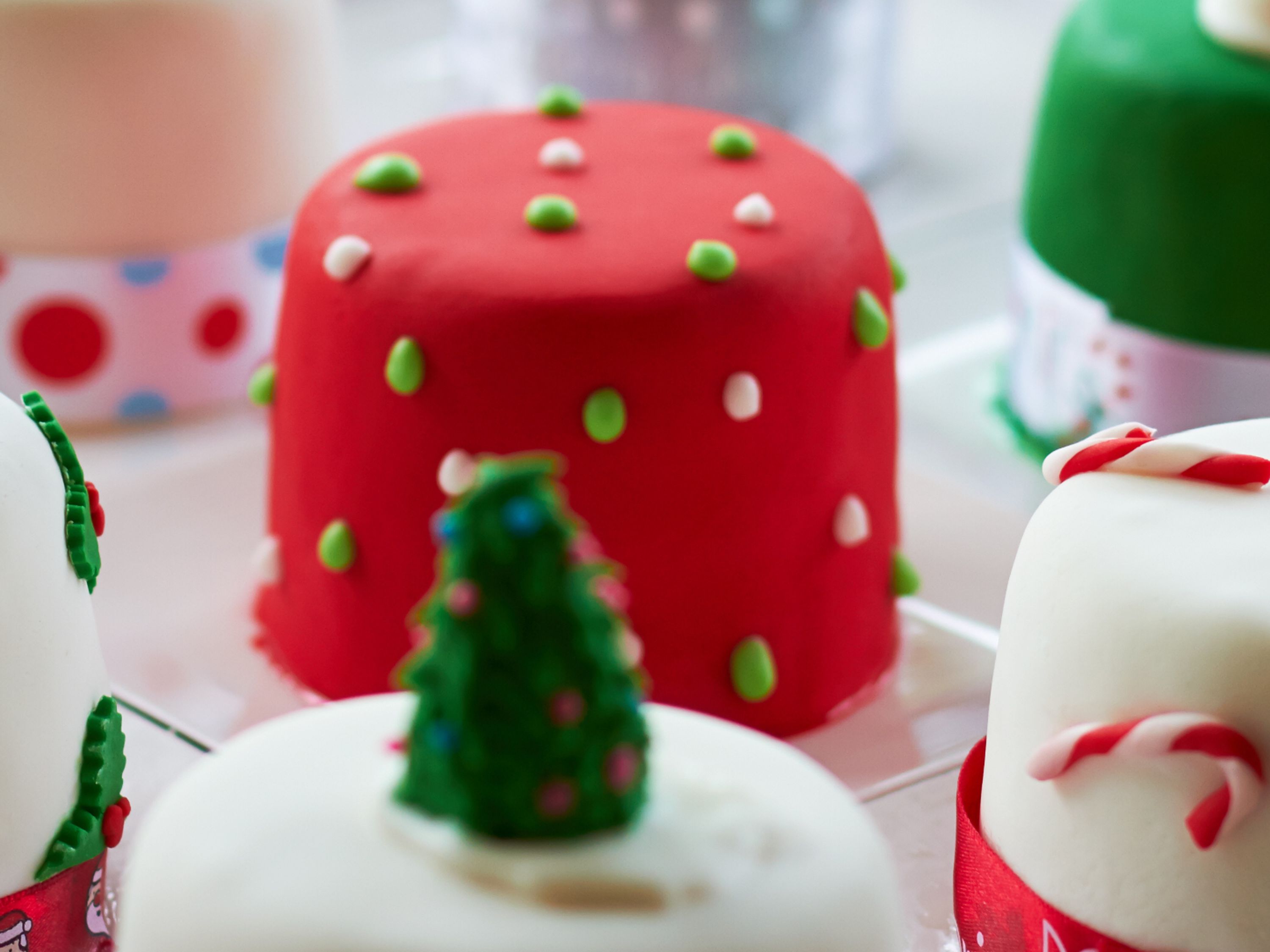 Décorations en sucre pour gateau de Noel ou buche de Noel