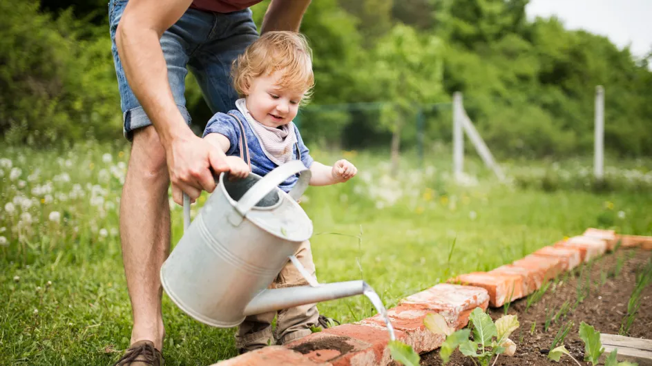 Nos astuces pour initier les enfants au jardinage