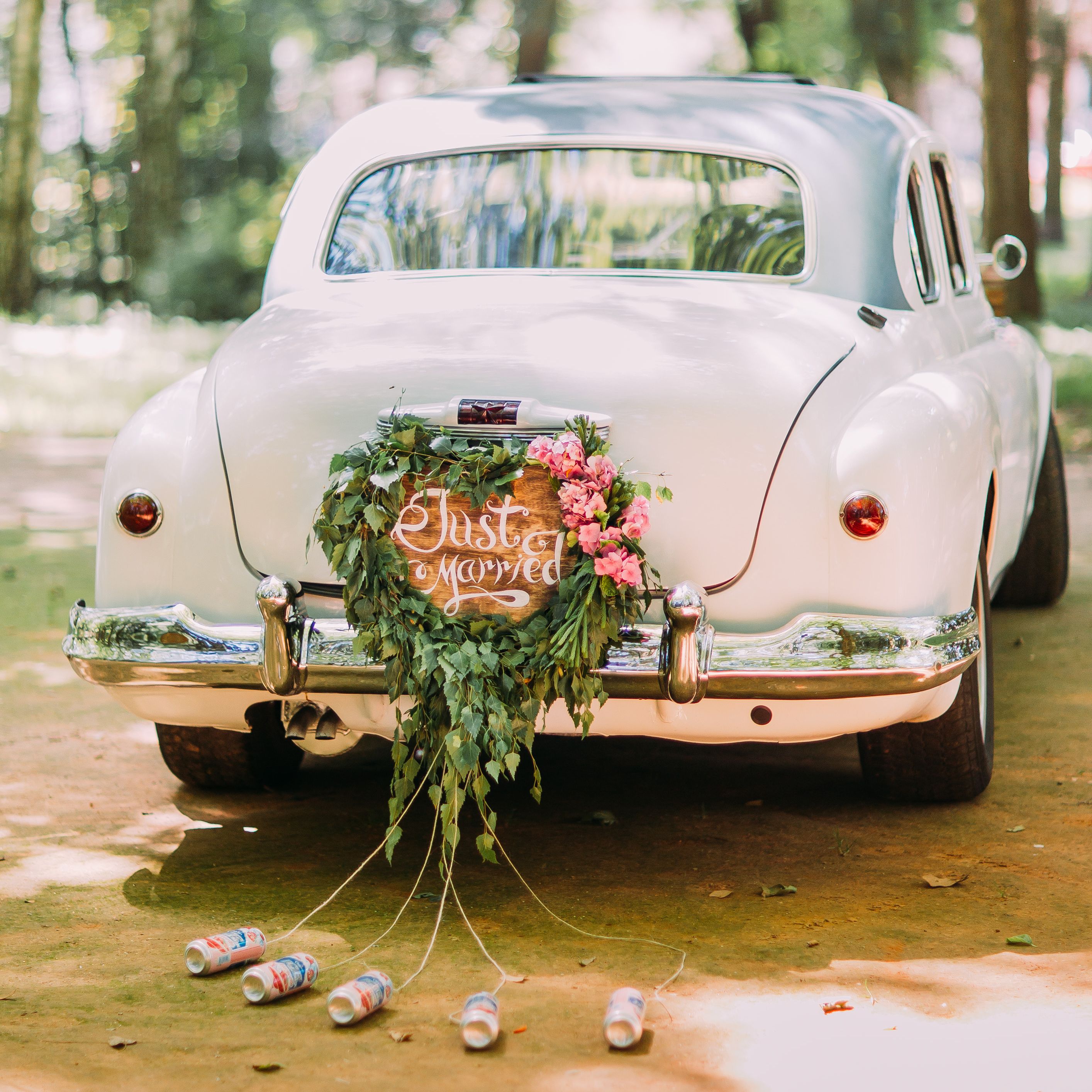 Décoration de voiture de mariage : choisissez Bloom, fleuriste