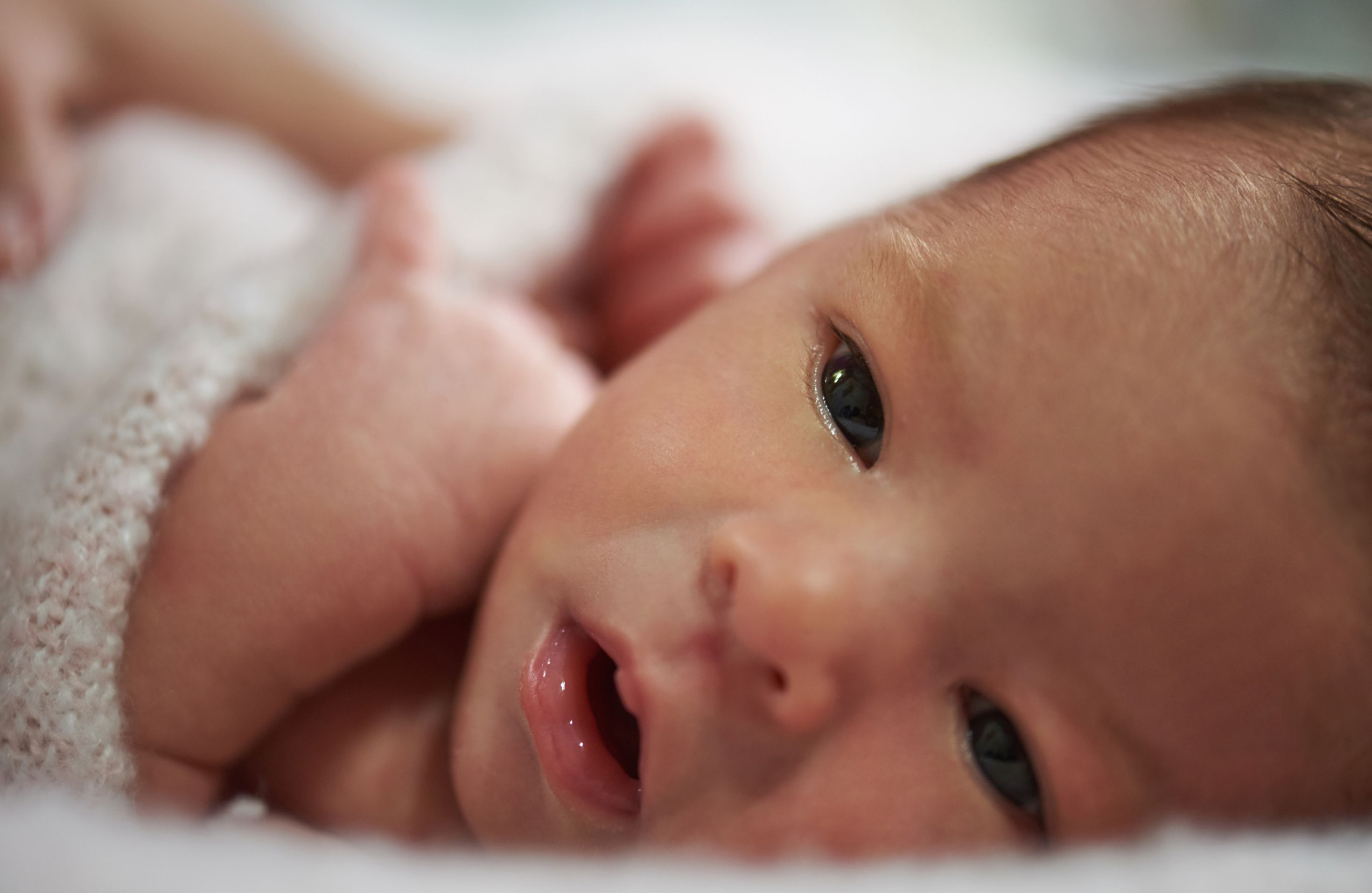 Couleur des yeux de bébé tout savoir sur son évolution