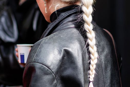 Haarfarben-Trends 2020: Warme Grautöne sind angesagt