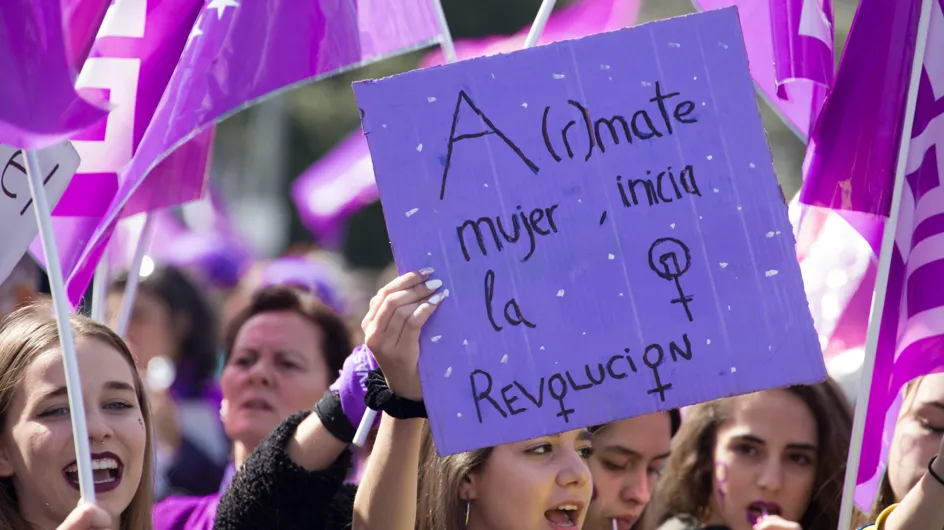 Revuelta feminista: una cadena de mujeres recorre la capital a un mes del 8M