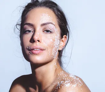Estrena piel gracias a los beneficios de los exfoliantes líquidos