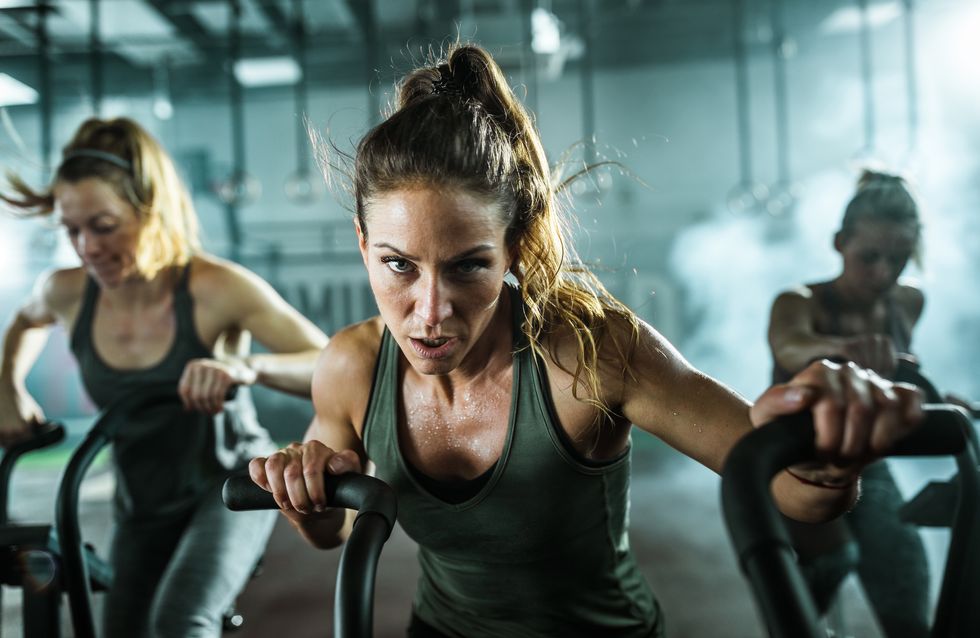 ¡Sigue pedaleando! 6 increíbles beneficios del spinning