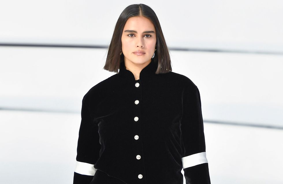 Chanel Fait Defiler Un Mannequin Grande Taille