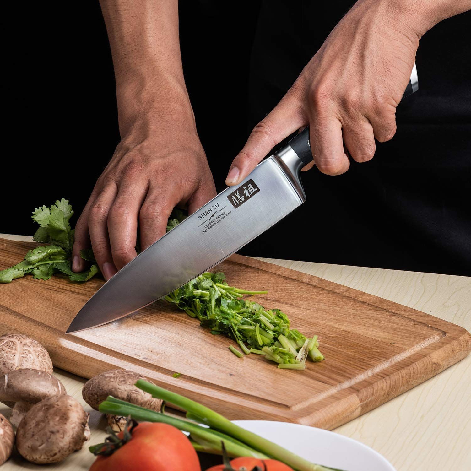 Couteaux de cuisine : les meilleurs modèles pour professionnels et amateurs