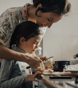 Cocinar en familia: estas son las mejores recetas para preparar con niños