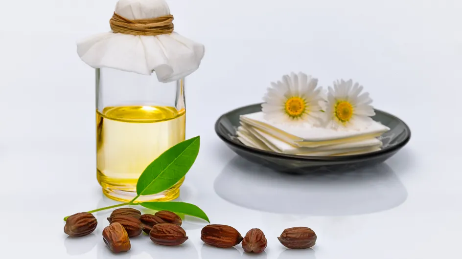 Olio di jojoba: un prodotto versatile per pelle, corpo e capelli