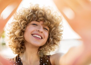 Come Fare I Capelli Ricci 8 Modi Facili Per Averli Come Fare I Capelli Ricci 8 Modi Facili Per Averli
