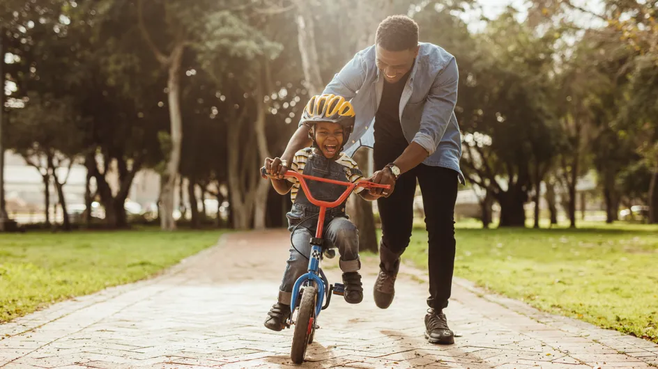 Comment apprendre à faire du vélo à mon enfant ?