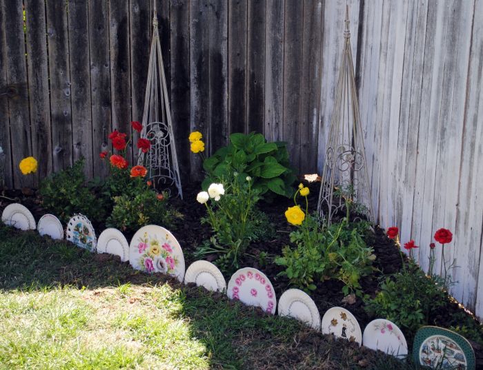 12 idées de bordures de jardin originales et récup