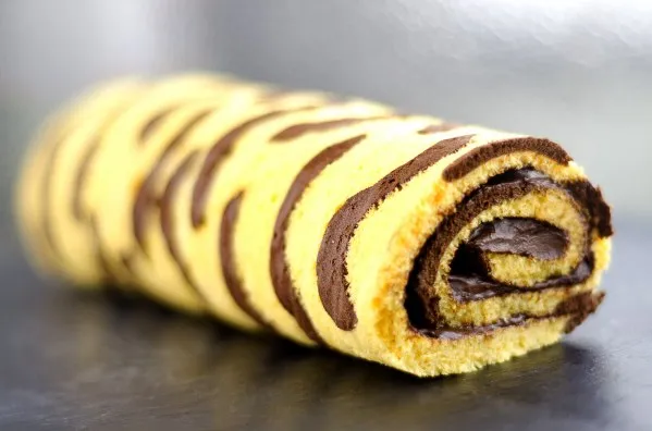 Recette gâteau roulé ou swiss roll - L'atelier de Roxane