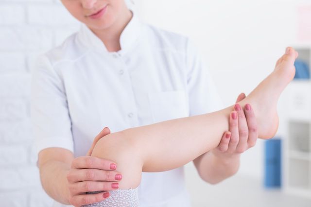 Aufeminin Com Rhume De Hanche Chez L Enfant Comment Le Reconnaitre Toute L Actualite En 1 Clic