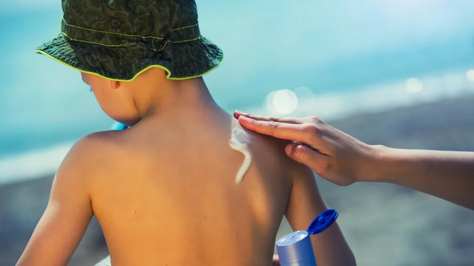 Des "substances préoccupantes" dans les crèmes solaires pour enfants, alertent deux associations