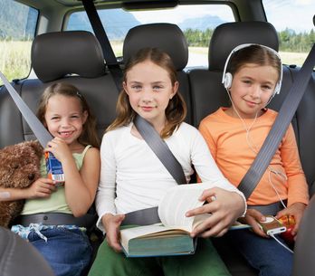 Attacher Un Enfant Dans Un Siege Auto Mode D Emploi