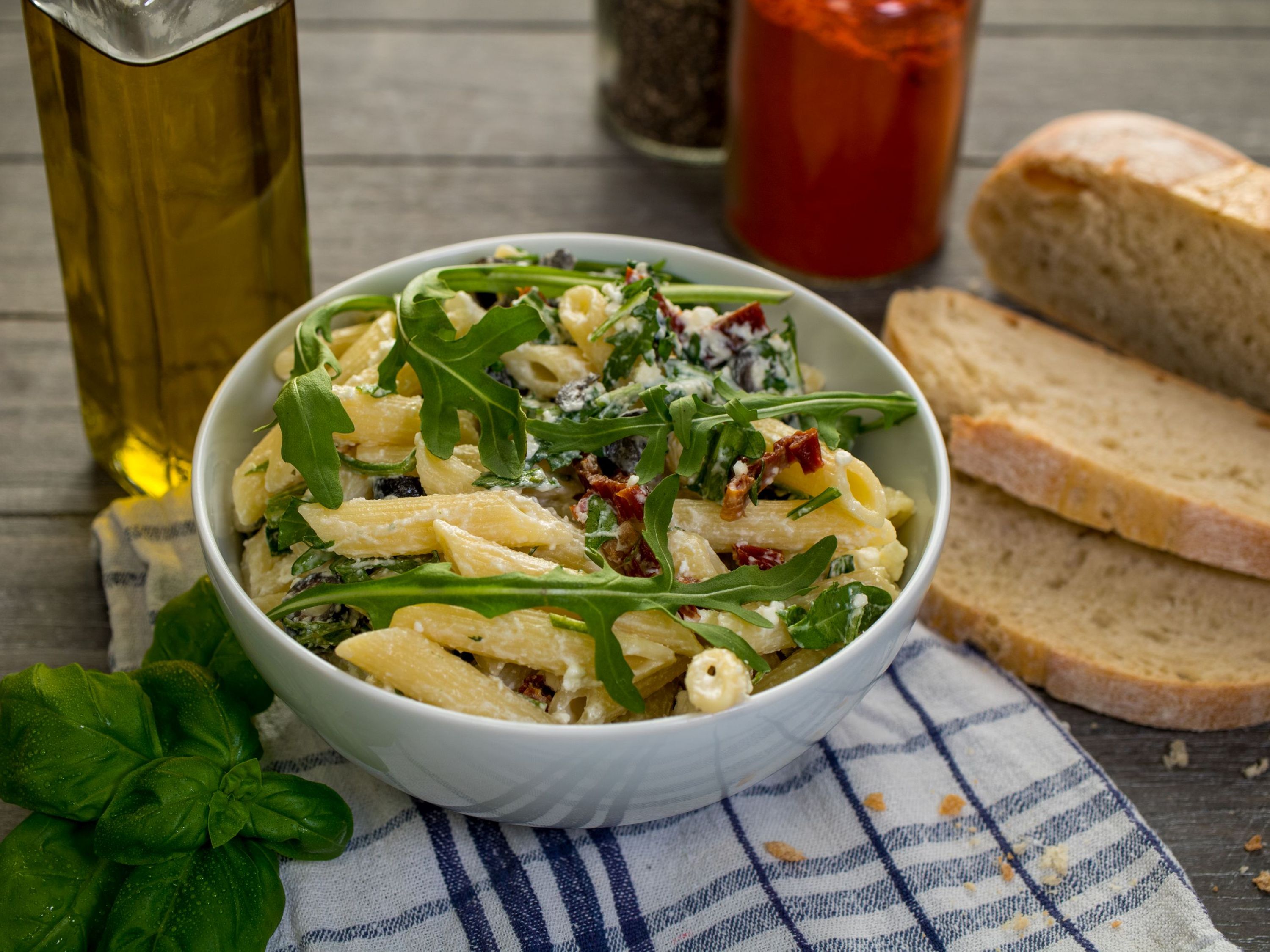 Weltbester Nudelsalat Schnelles Rezept Mit Rucola Und Parmesan