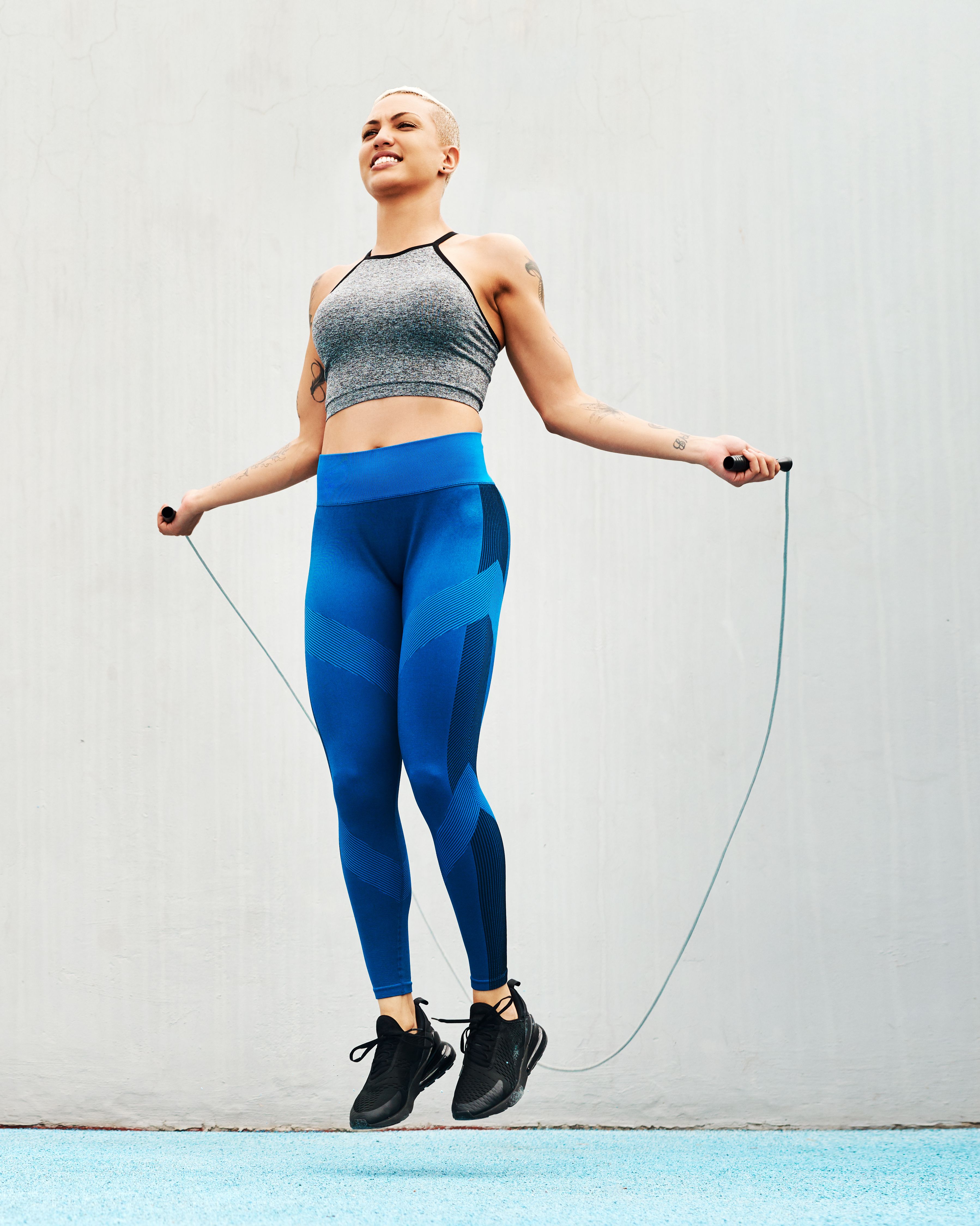 Top 7 des exercices de corde à sauter : entraînement avec corde à saut »  Hyperwear