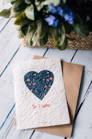 2 Ans De Mariage 10 Cadeaux Originaux Pour Vos Noces De Cuir