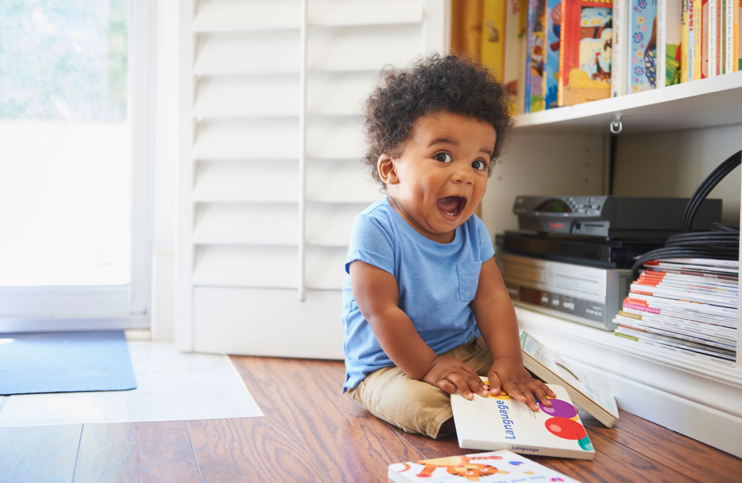 Motricité A quel âge bébé s’assoit et tientil assis