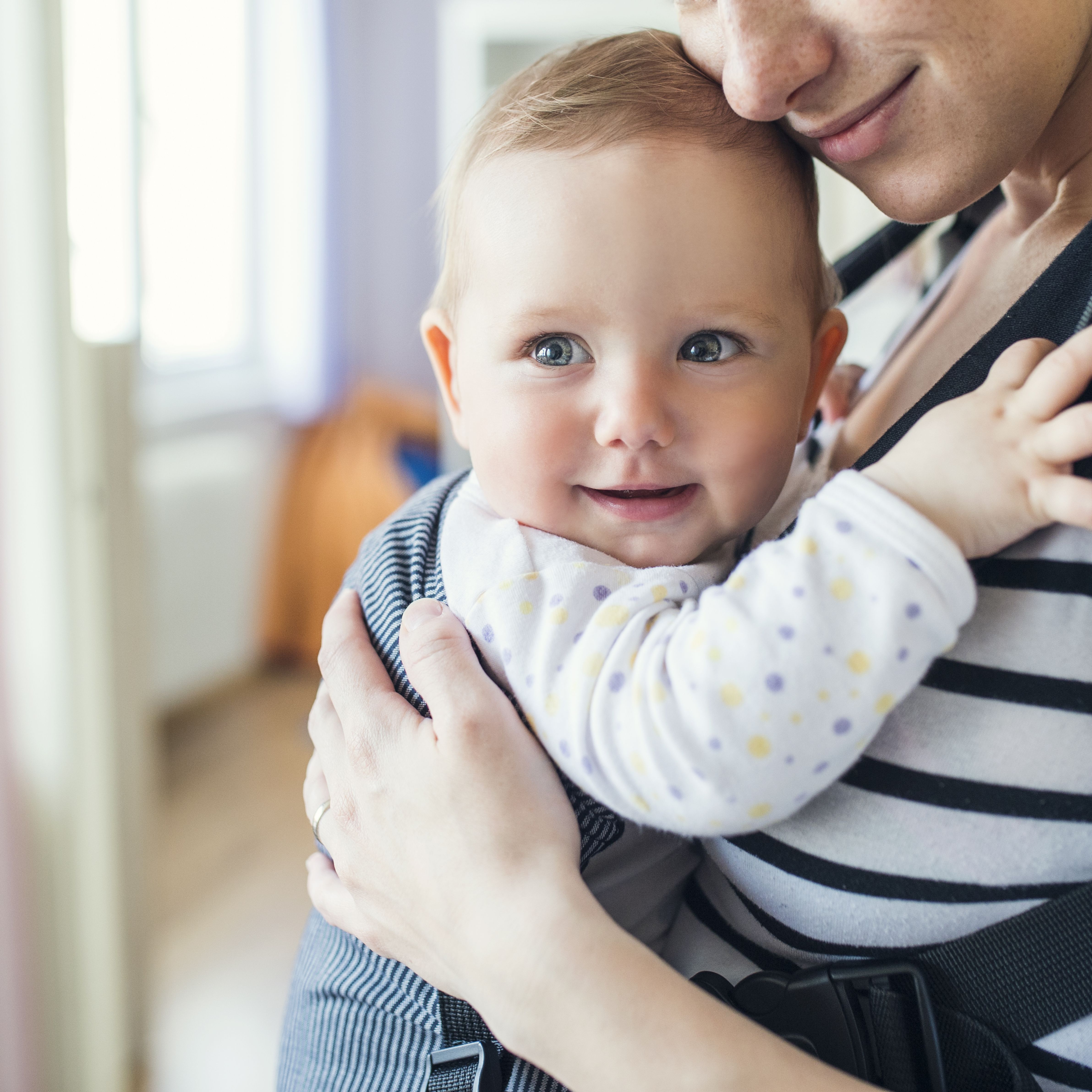Le meilleur porteur bébé : Comparatif 2024, Avis et Guide d'achat