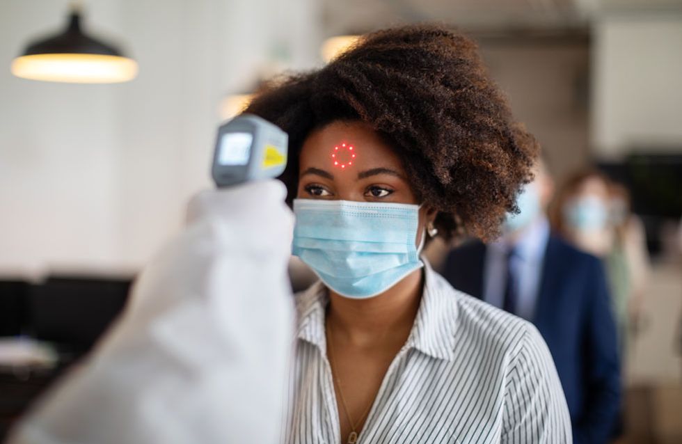 Neue Symptome: Schädigt das Coronavirus unser Gehirn?