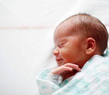 Son Bebe Meurt A Cause D Un Herpes Elle Adresse Un Message Poignant