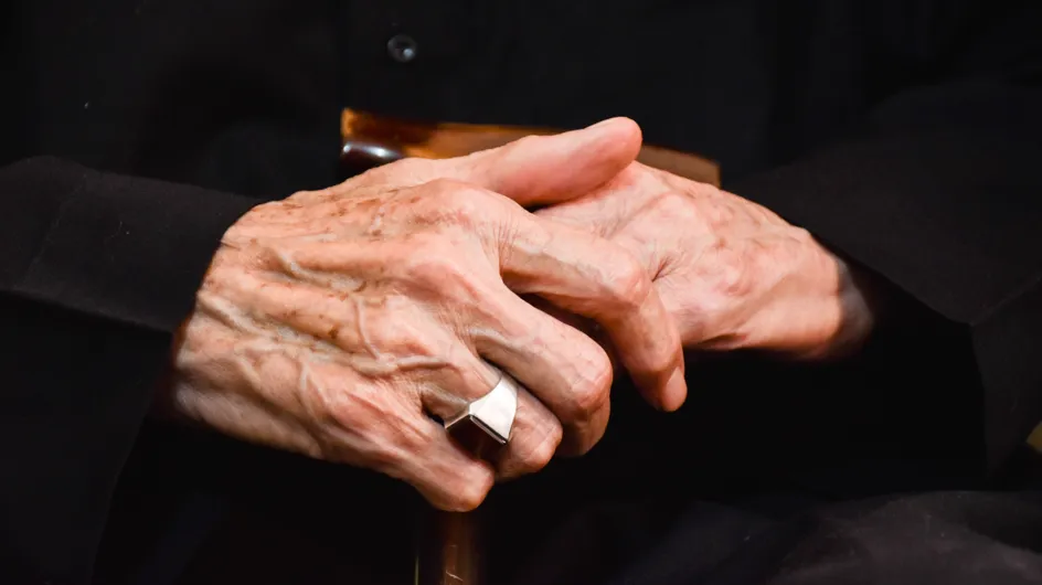 Confinement: comment se déroulent les visites aux personnes âgées dans les EHPAD ?